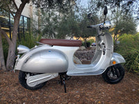 NEW 3000W Double Battery 40AH Electric Vespa Italian Design Scooter Moped 72V